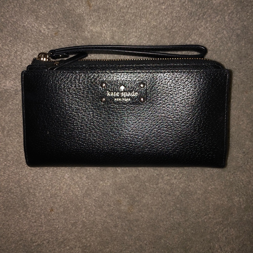 EUC Kate Spade Wristlet ♠️